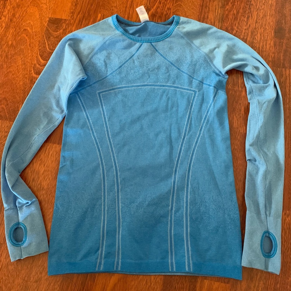 IVIVVA by Lululemon Blue Fly Tech Long Sleeve Tech Top